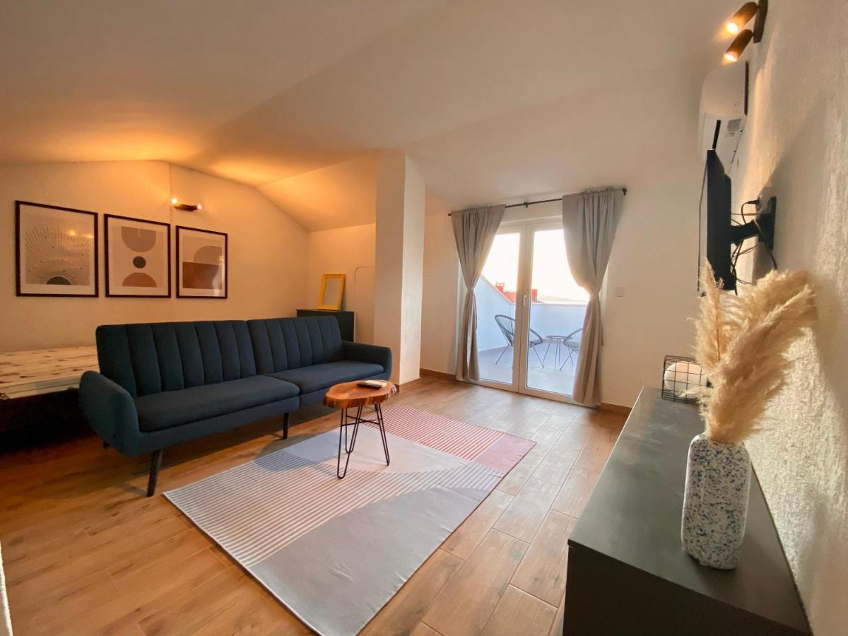 Apartments Down Town سينج المظهر الخارجي الصورة